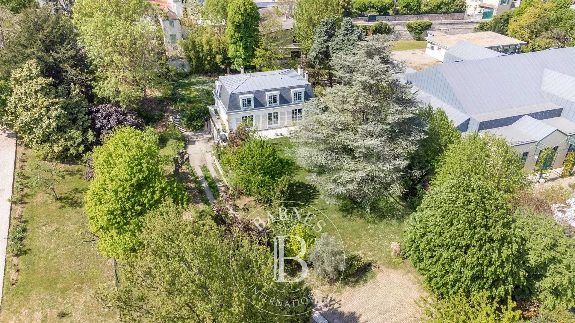 Andrésy  - Maison 8 Pi&egrave;ces 5 Chambres