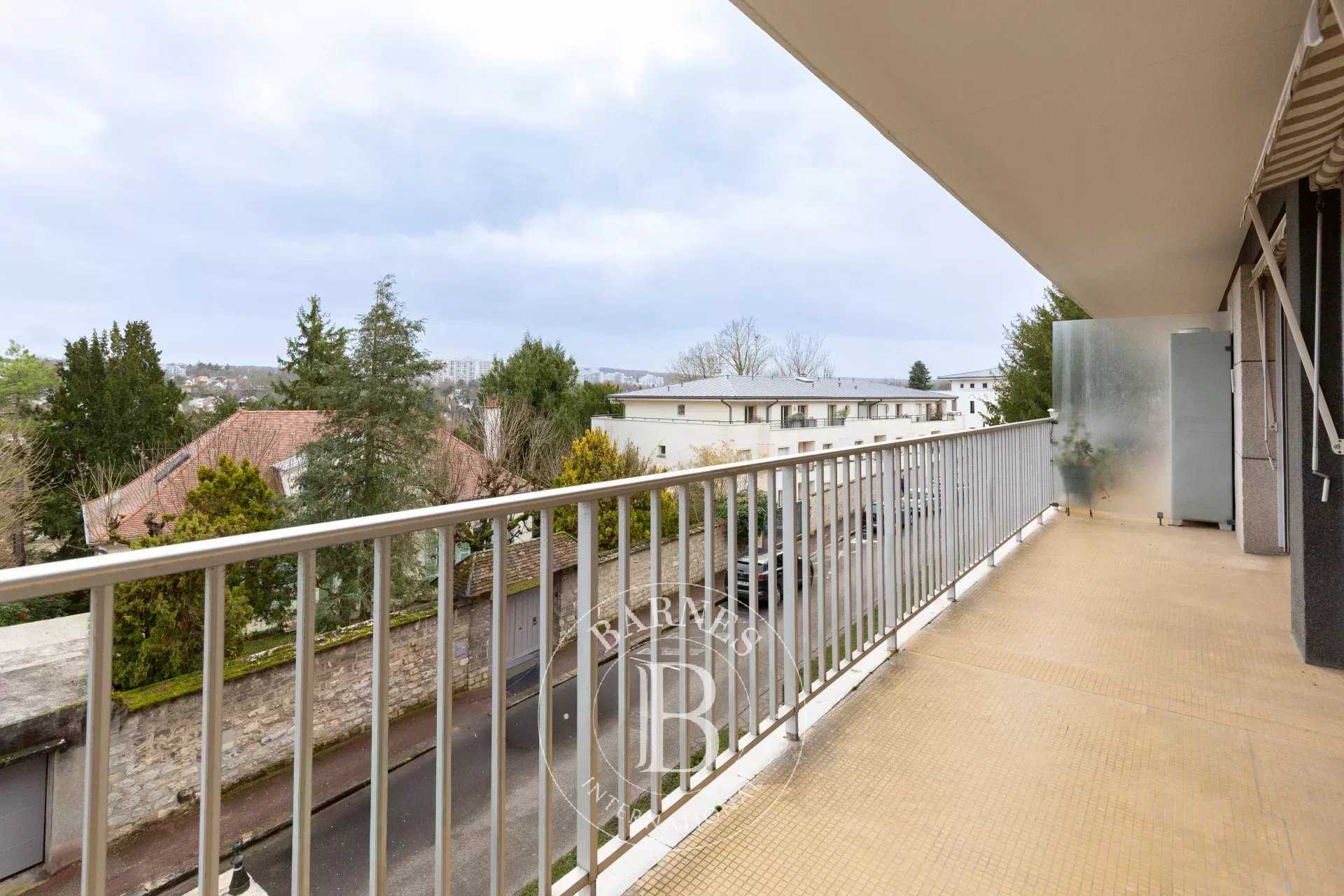 Saint-Germain-en-Laye  - Apartment 4 Bedrooms