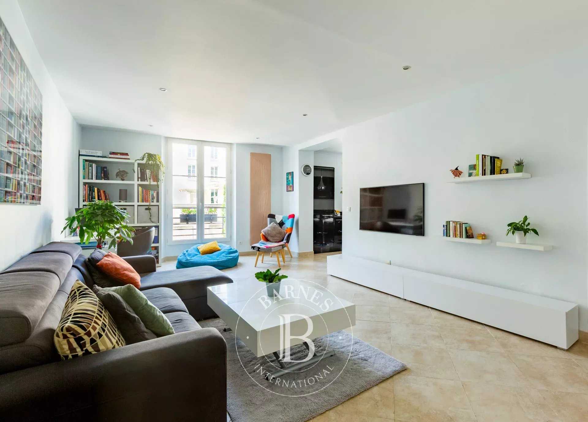 Saint-Germain-en-Laye  - Appartement 5 Pièces 2 Chambres