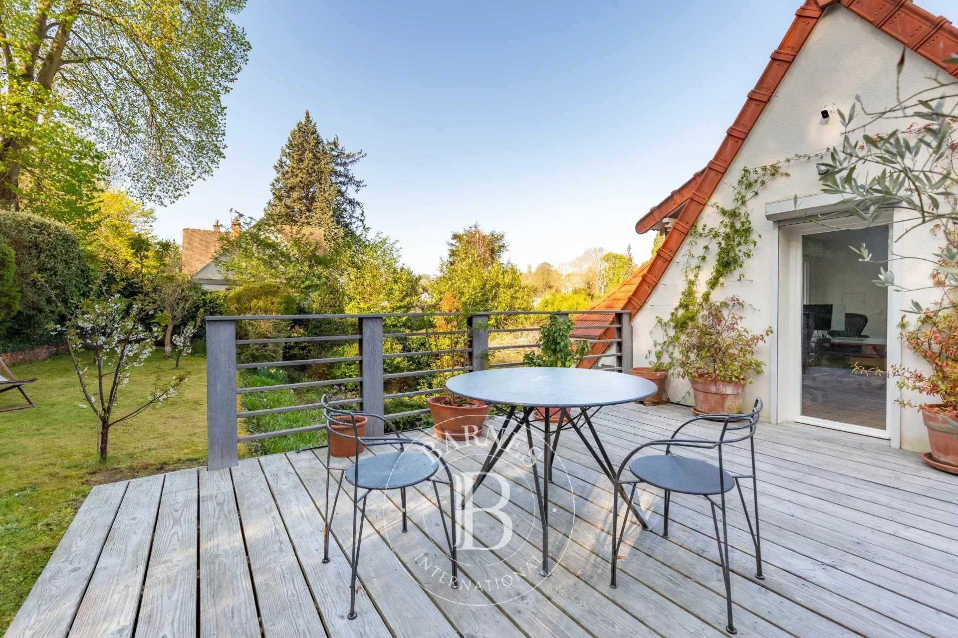 Le Pecq  - Maison 9 Pièces 6 Chambres