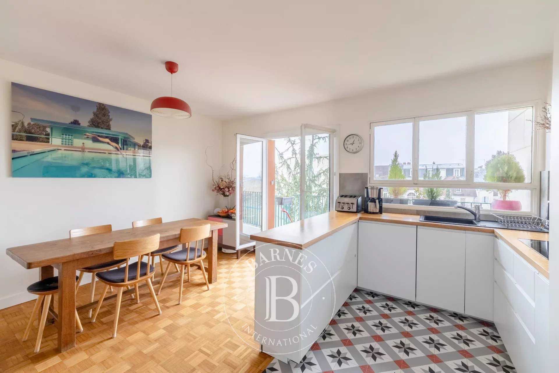Saint-Germain-en-Laye  - Appartement 5 Pièces 3 Chambres
