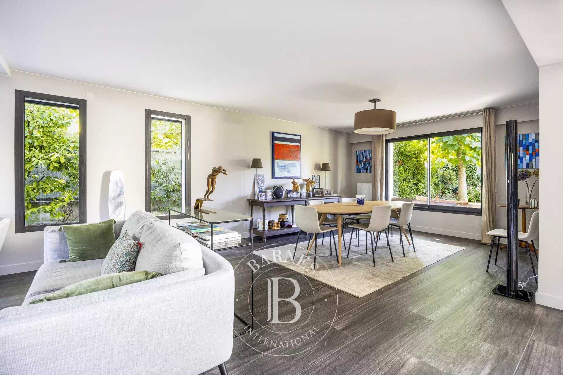 Saint-Germain-en-Laye  - House 5 Bedrooms