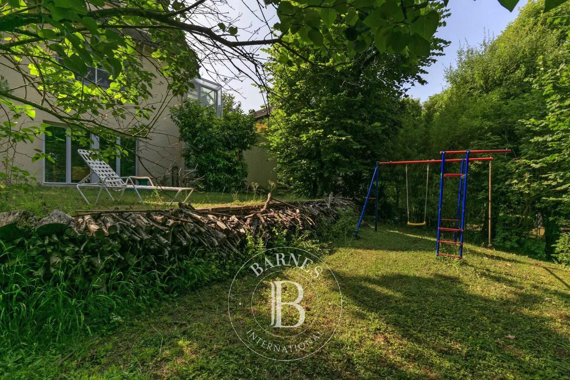Le Pecq  - House 8 Bedrooms