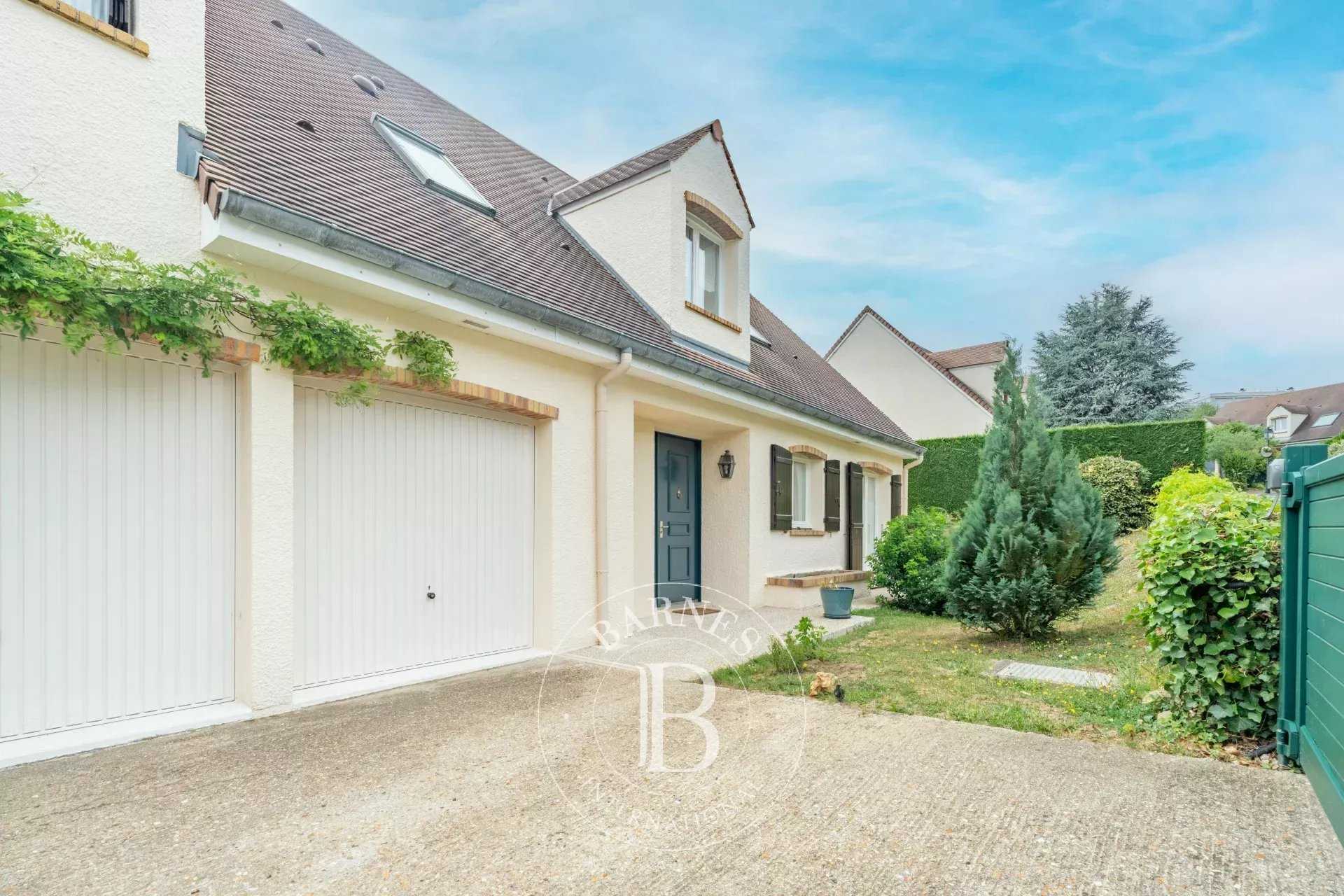 Chambourcy  - Maison 7 Pi&egrave;ces 5 Chambres