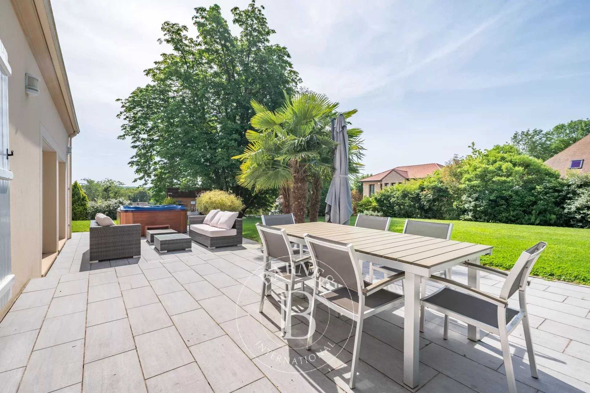 Vaux-sur-Seine  - House 5 Bedrooms