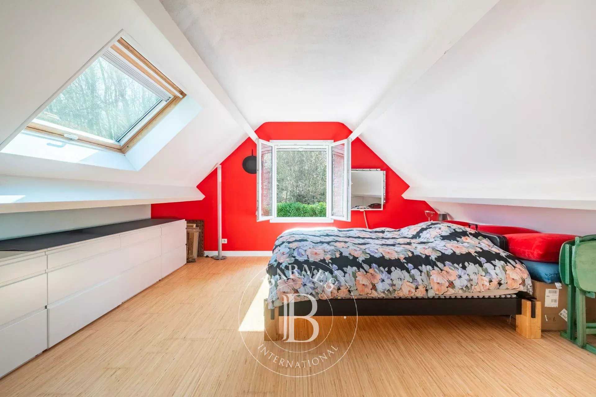 Aigremont  - Maison 7 Pi&egrave;ces 5 Chambres