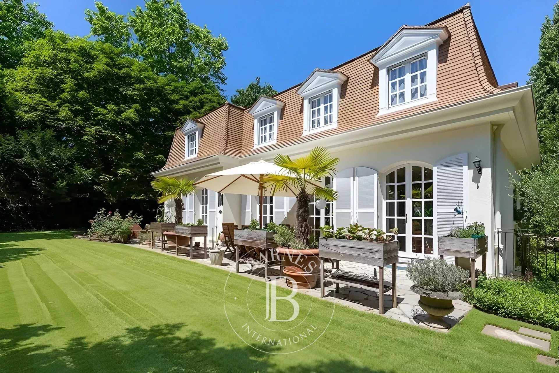 Maisons-Laffitte  - Maison 10 Pi&egrave;ces 5 Chambres