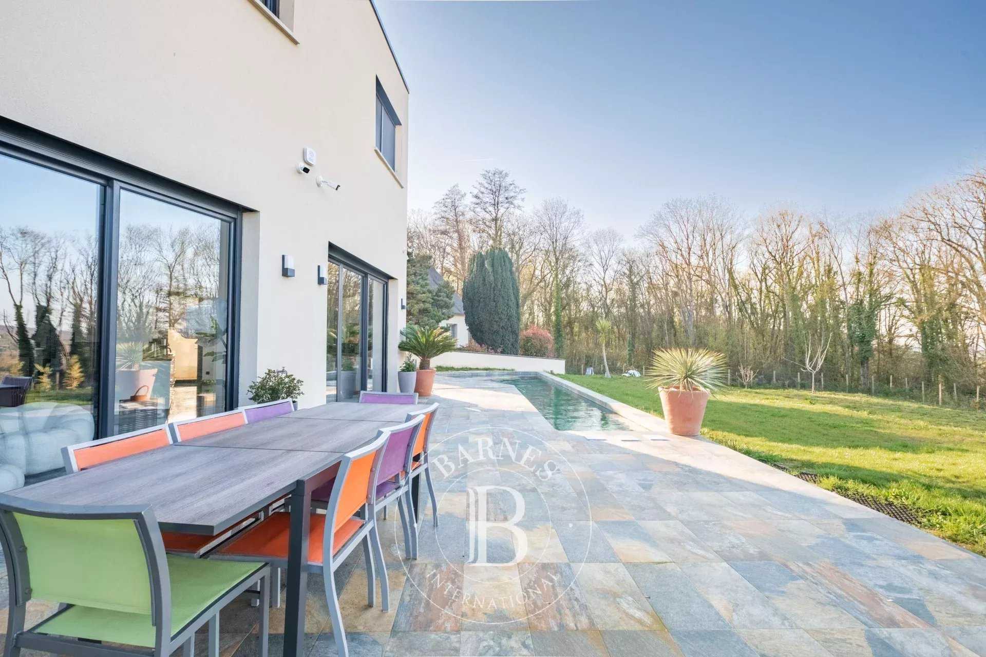 Orgeval  - House 5 Bedrooms