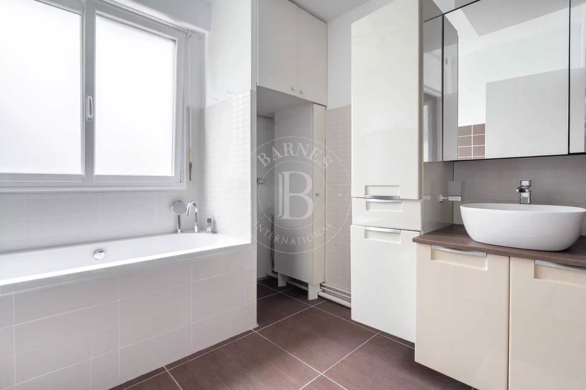 Saint-Germain-en-Laye  - Appartement 4 Pièces 2 Chambres