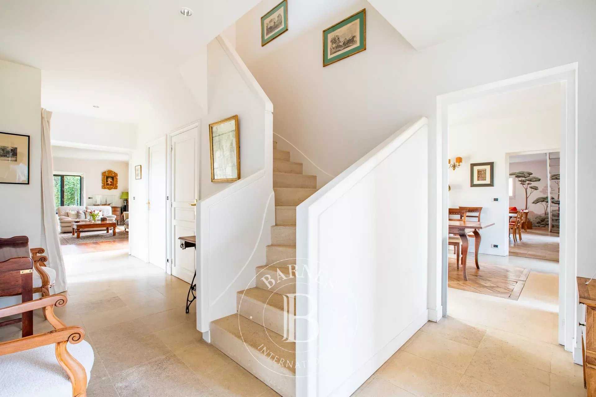 Le Vésinet  - Maison 9 Pi&egrave;ces 5 Chambres