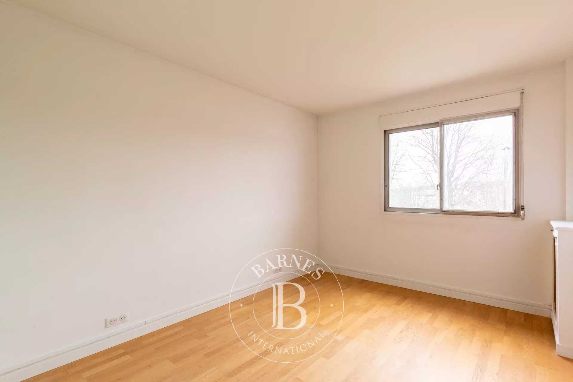 Saint-Germain-en-Laye  - Apartment 4 Bedrooms