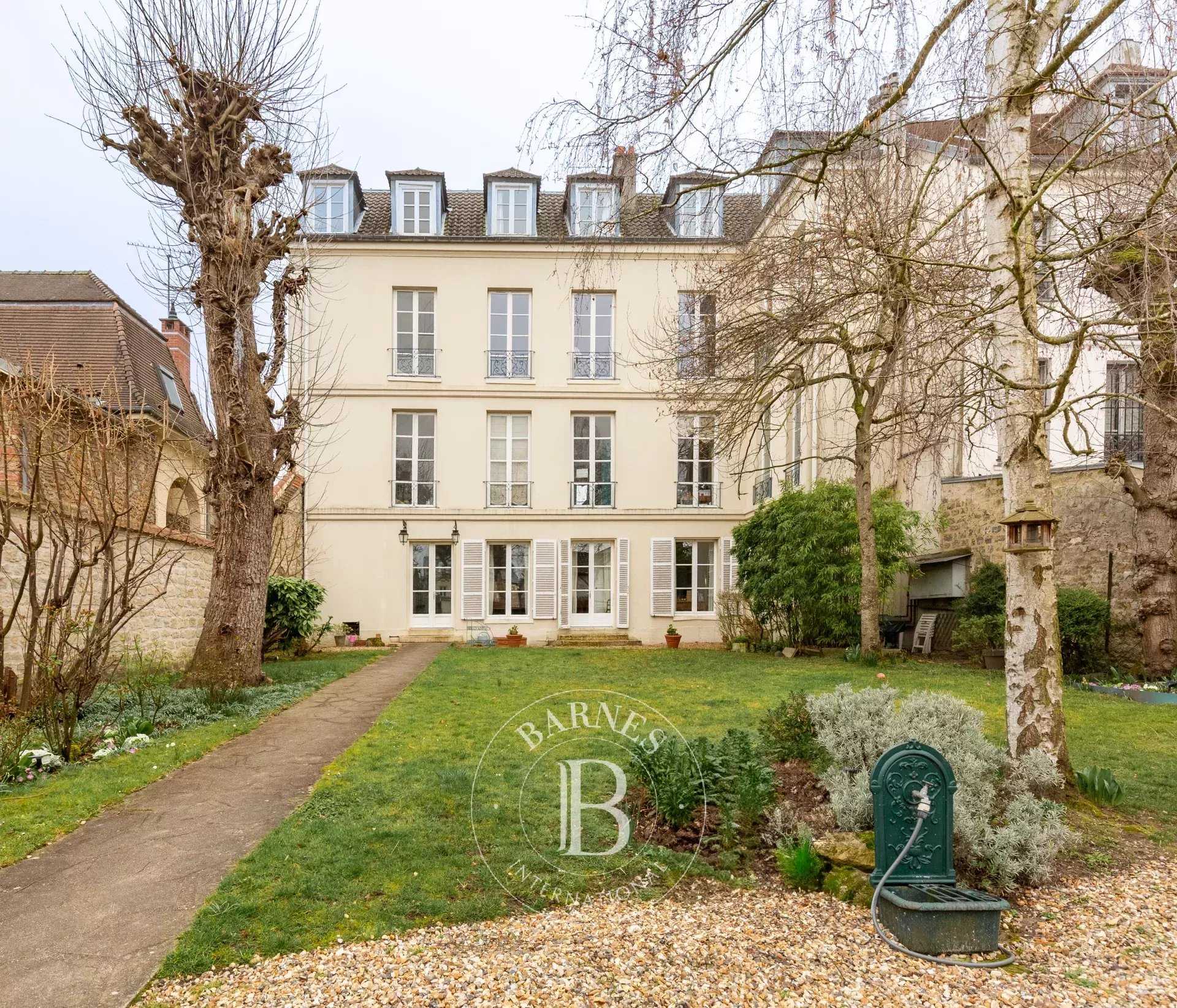 Appartement Saint-Germain-en-Laye  -  ref 85710607 (picture 2)