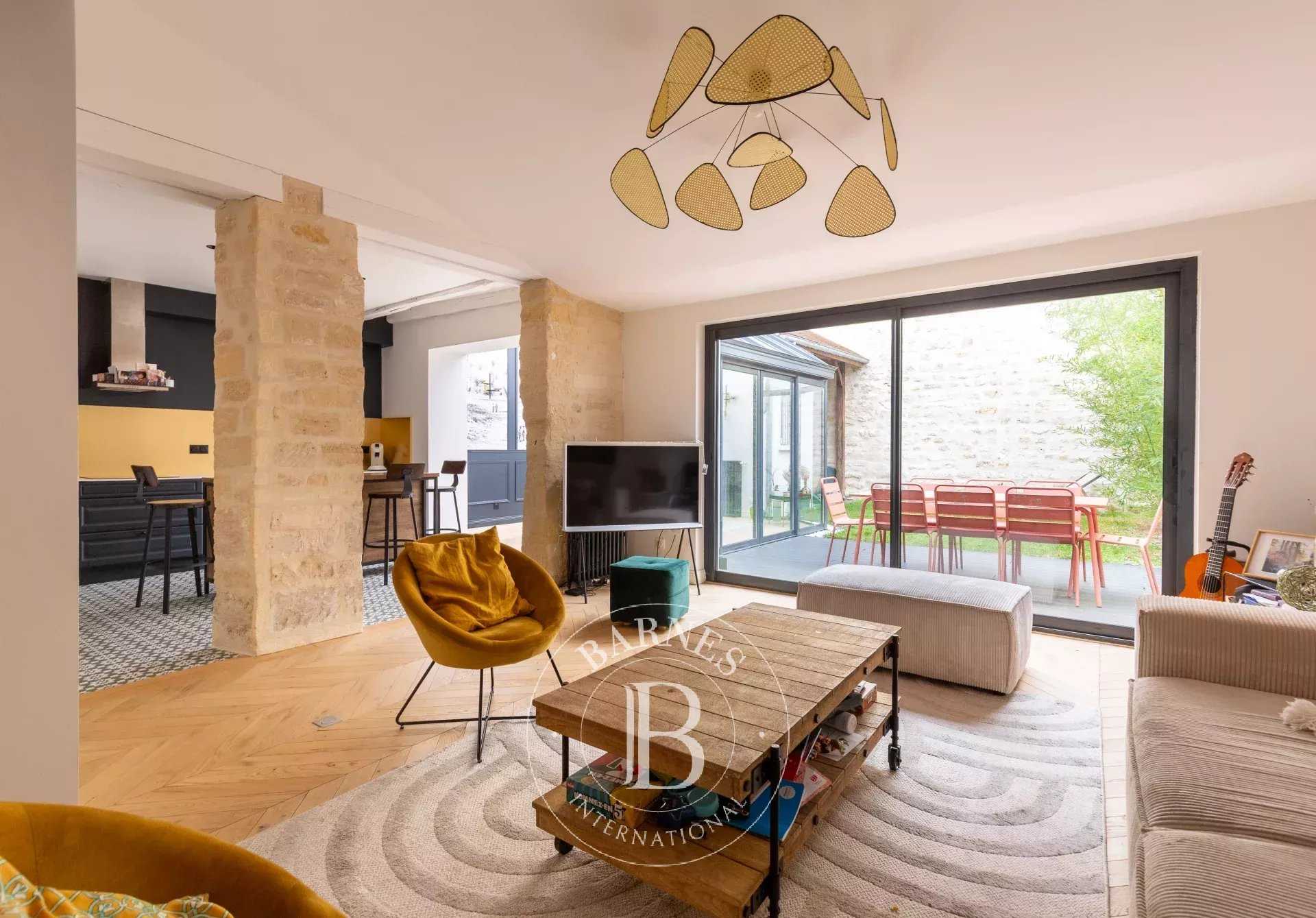 Saint-Germain-en-Laye  - House 6 Bedrooms