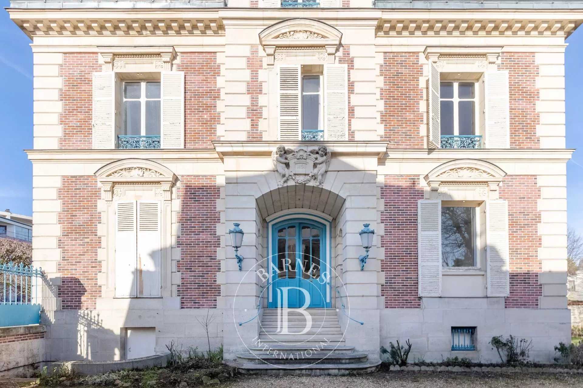 Saint-Germain-en-Laye  - Piso 5 Cuartos 3 Habitaciones