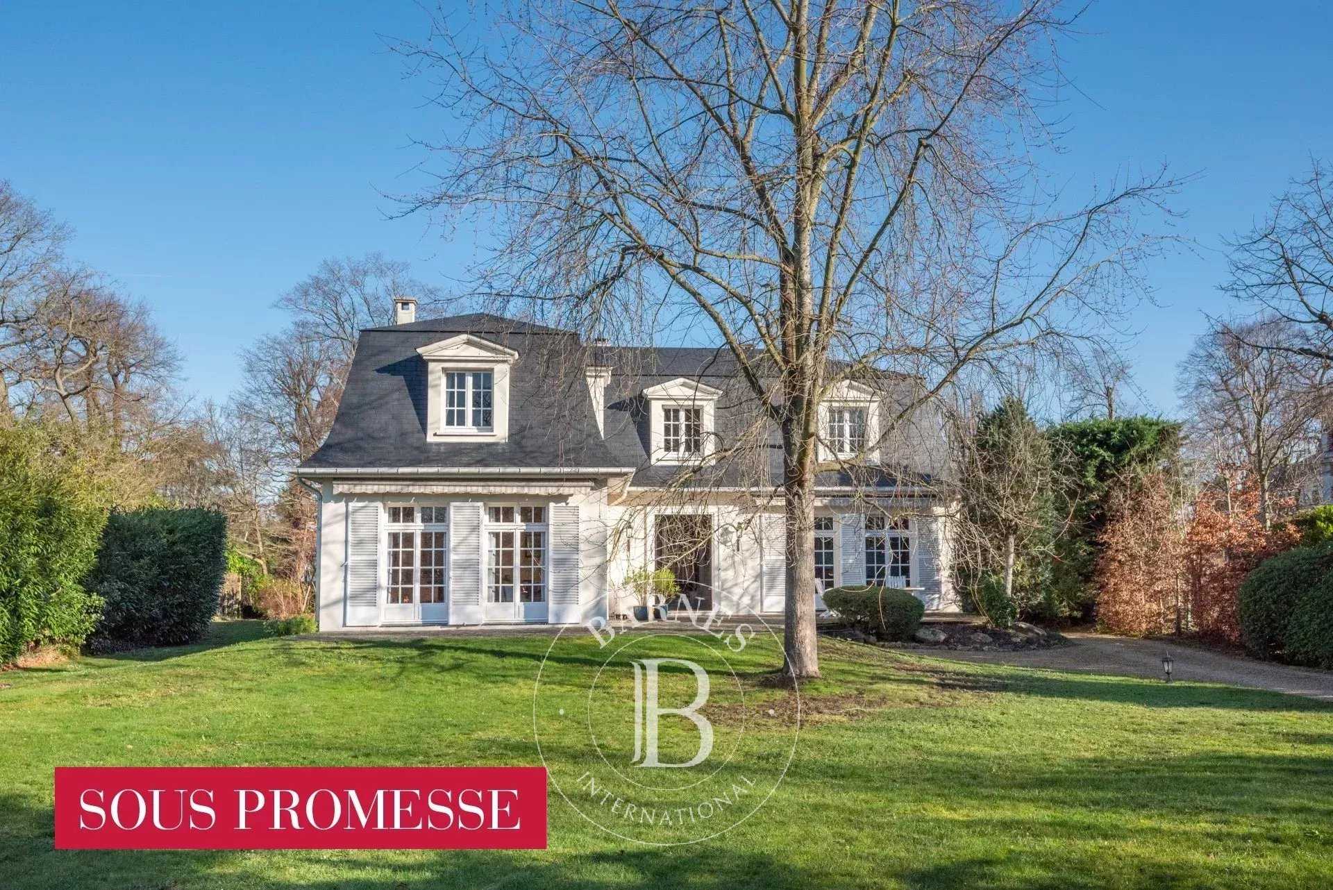 Maison Le Vésinet  -  ref 85541183 (picture 1)