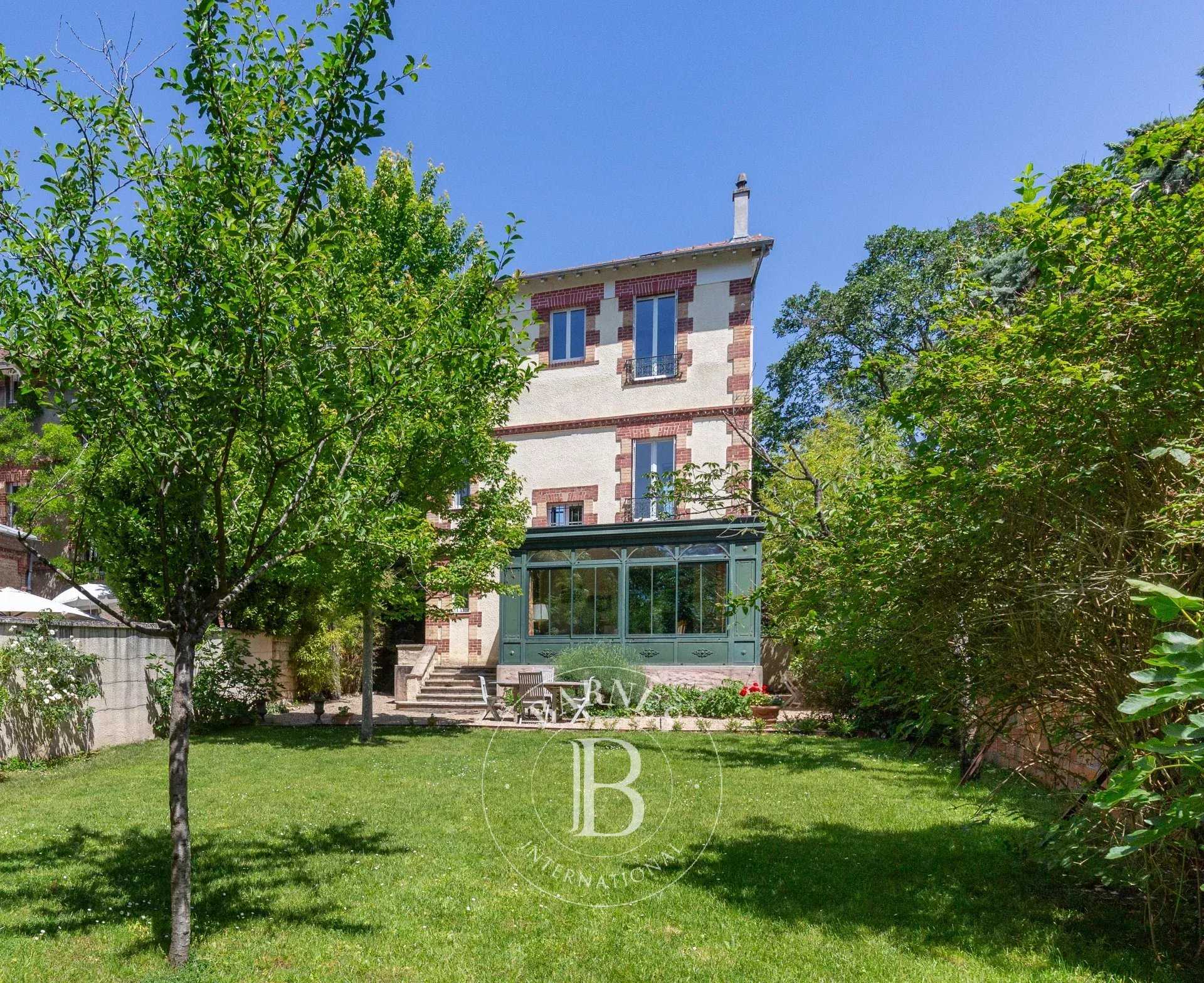 Maison Le Vésinet  -  ref 86691519 (picture 1)