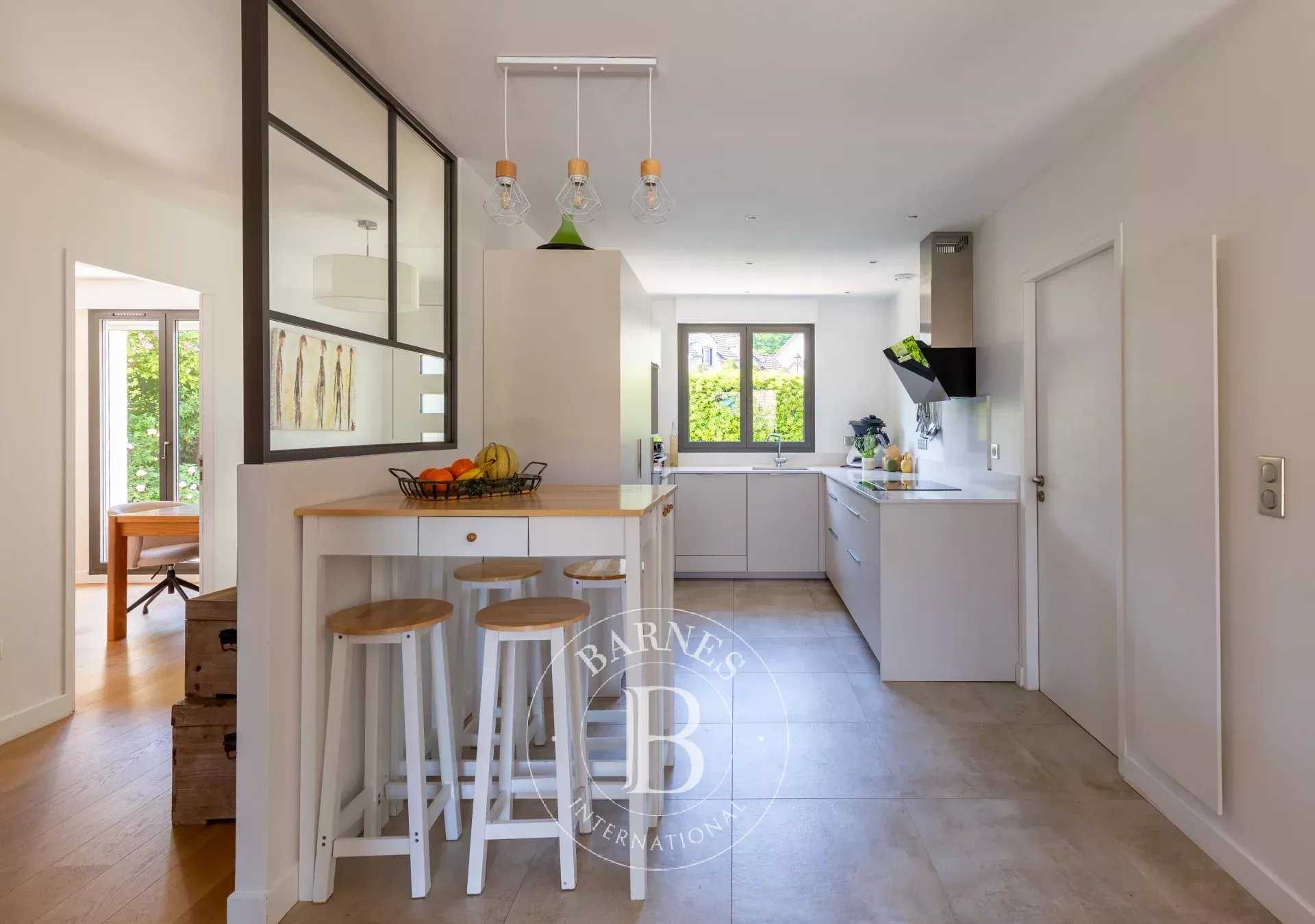 Casa Saint-Germain-en-Laye  -  ref 85566326 (picture 2)