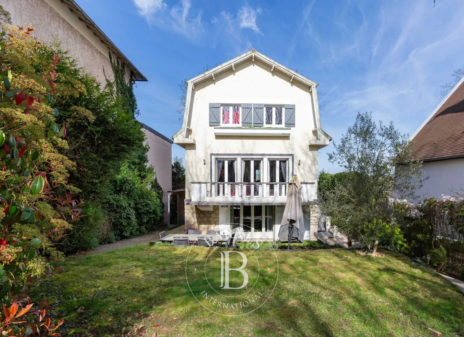 Le Pecq  - Maison 6 Pi&egrave;ces 4 Chambres