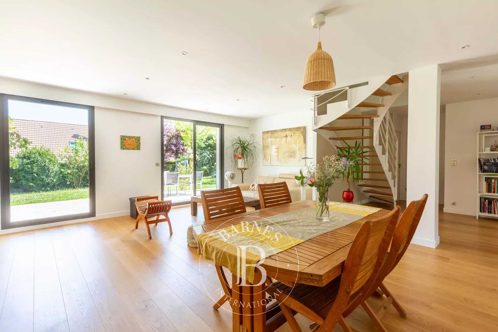 Casa Saint-Germain-en-Laye  -  ref 85566326 (picture 1)