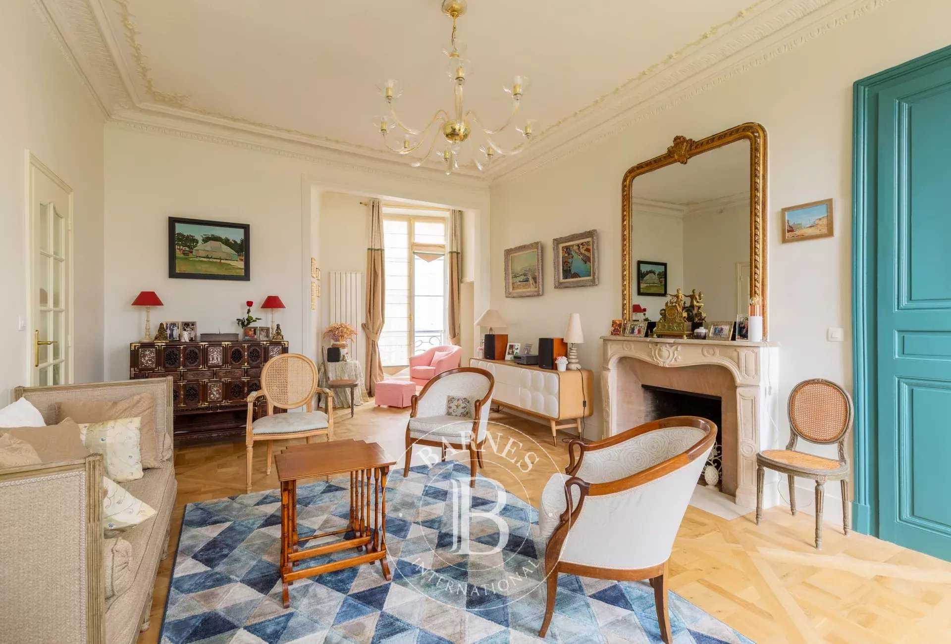 Appartement Saint-Germain-en-Laye  -  ref 85710607 (picture 1)