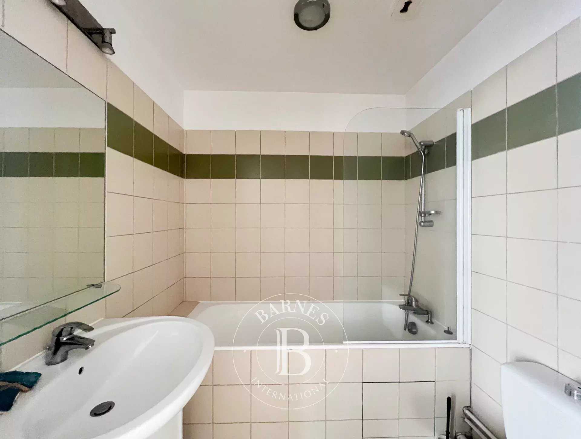 Appartement Saint-Germain-en-Laye  -  ref 85645881 (picture 3)