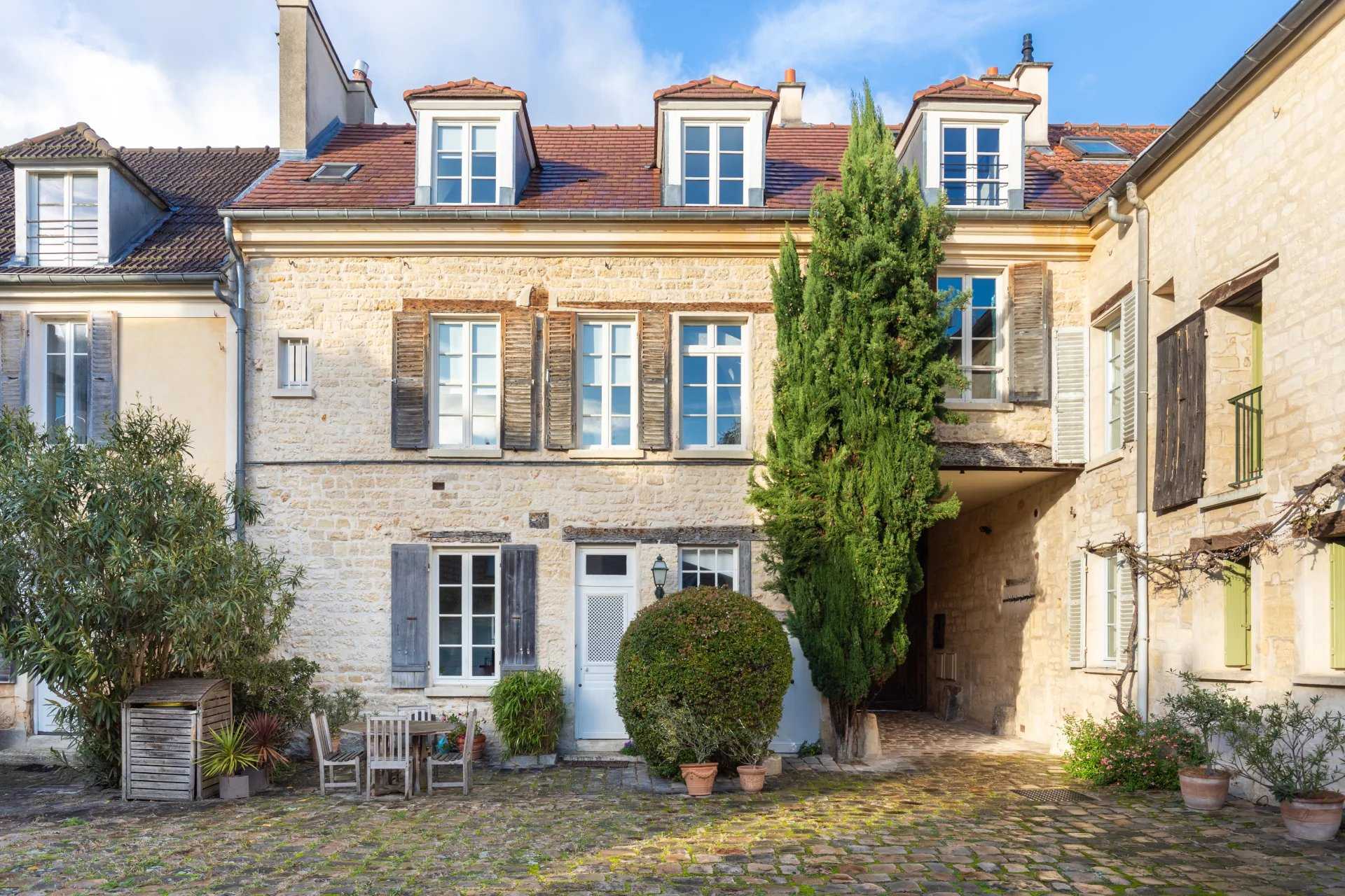 Townhouse Le Pecq  -  ref 83569725 (picture 1)