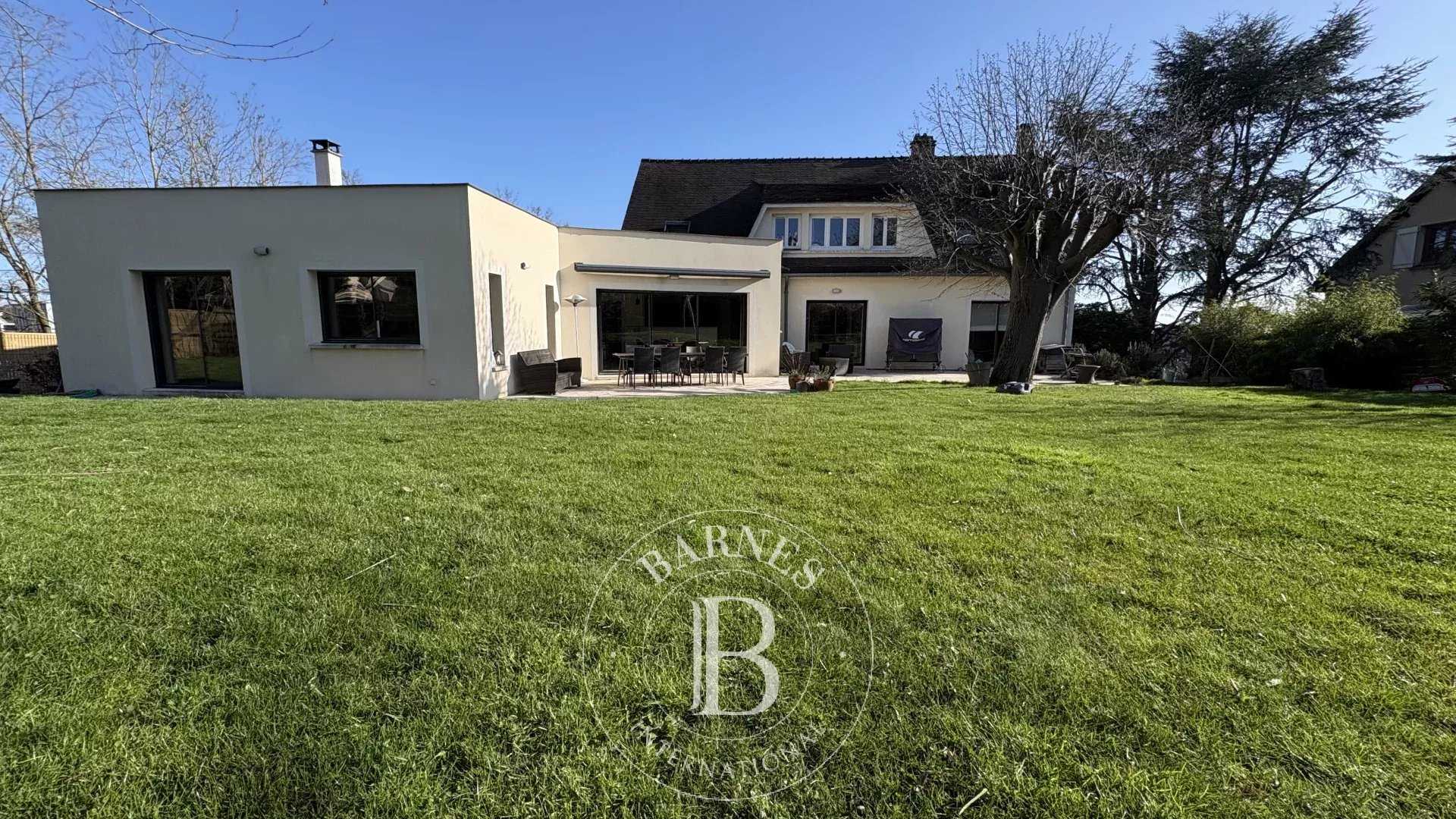 Maison Saint-Germain-en-Laye  -  ref 85491040 (picture 1)