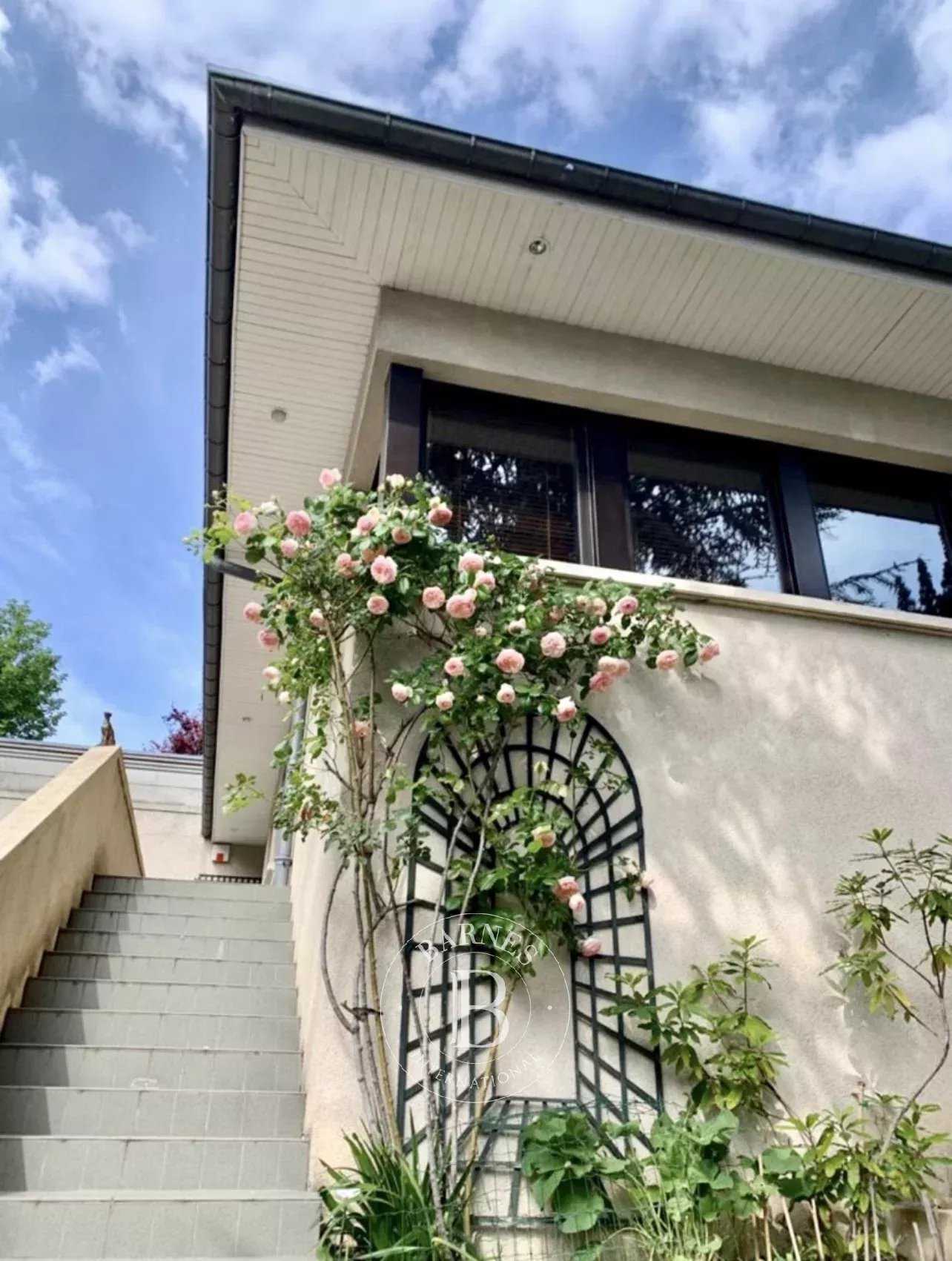 Maison Saint-Germain-en-Laye  -  ref 85640472 (picture 1)