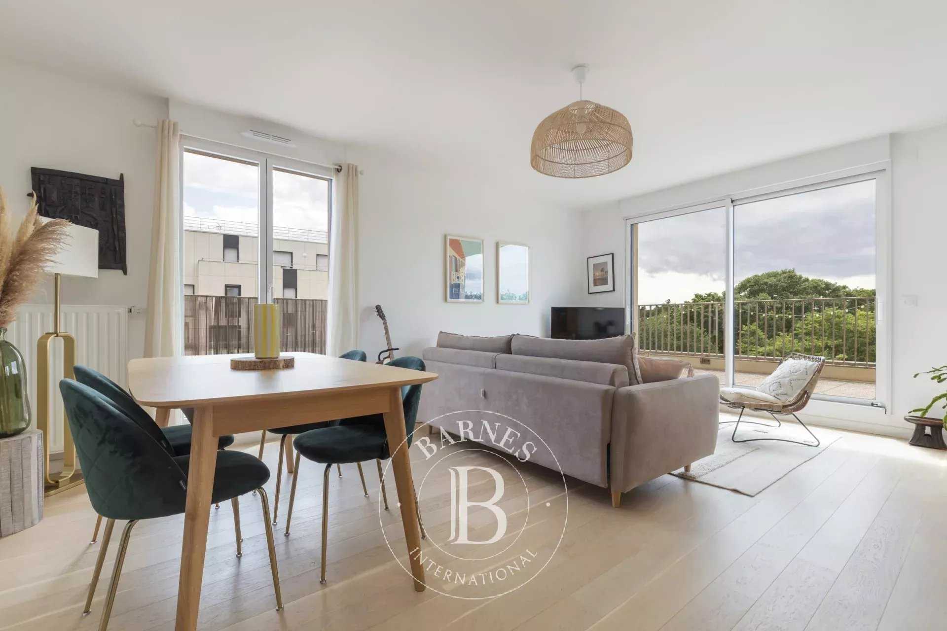 Apartment Saint-Germain-en-Laye  -  ref 85930415 (picture 2)