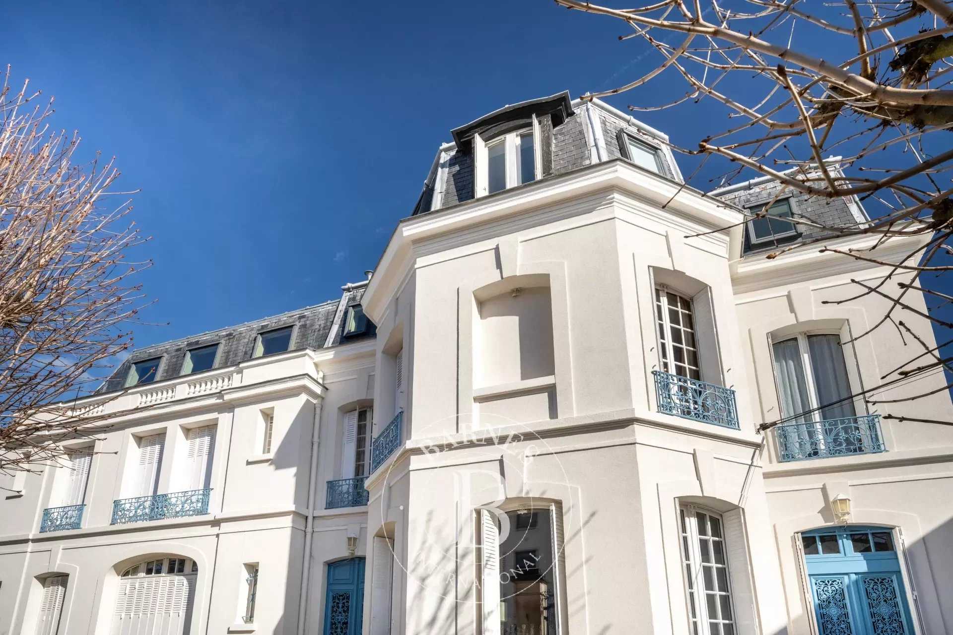 Apartment Saint-Germain-en-Laye  -  ref 84261405 (picture 1)