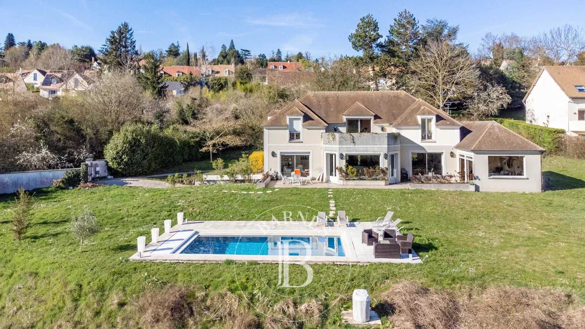 Chambourcy  - Maison 8 Pi&egrave;ces 5 Chambres