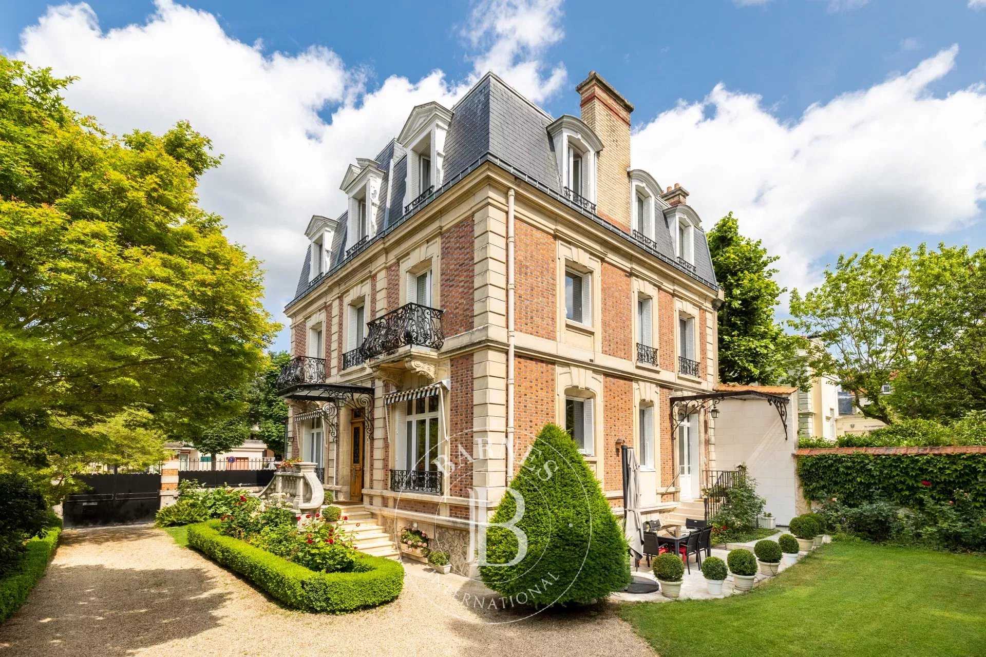 Maison Saint-Germain-en-Laye  -  ref 82870221 (picture 1)