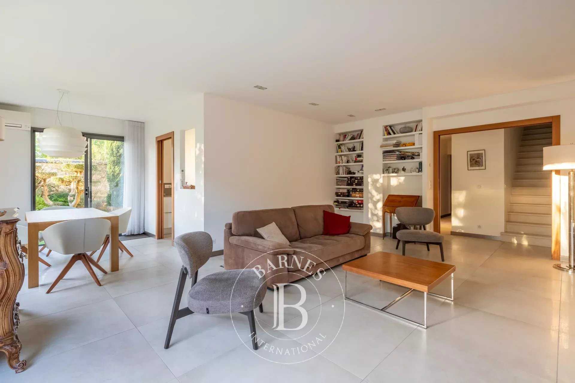 Villa Chatou  -  ref 85416626 (picture 1)