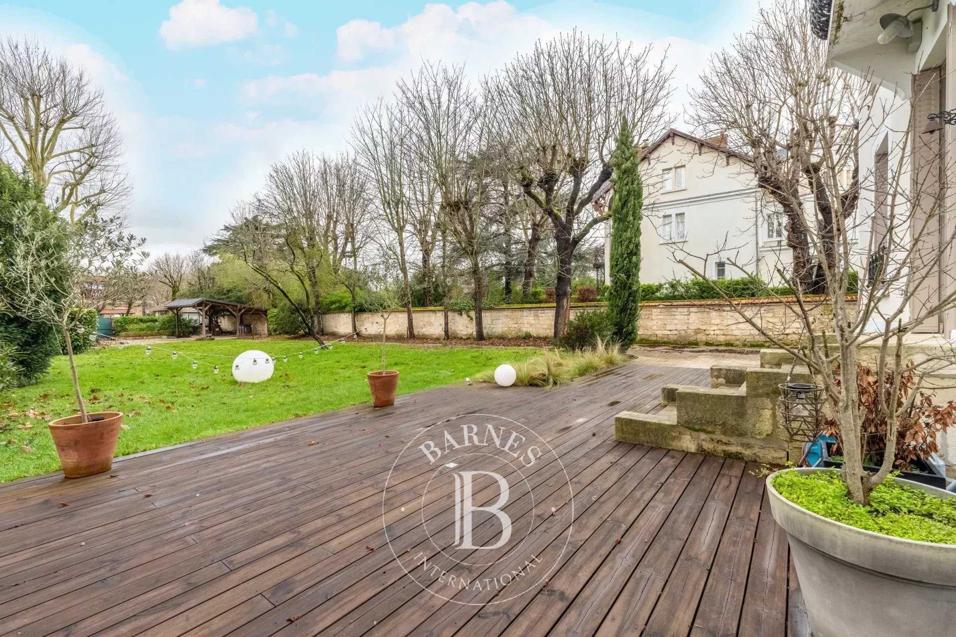 Maison Croissy-sur-Seine  -  ref 85597656 (picture 2)