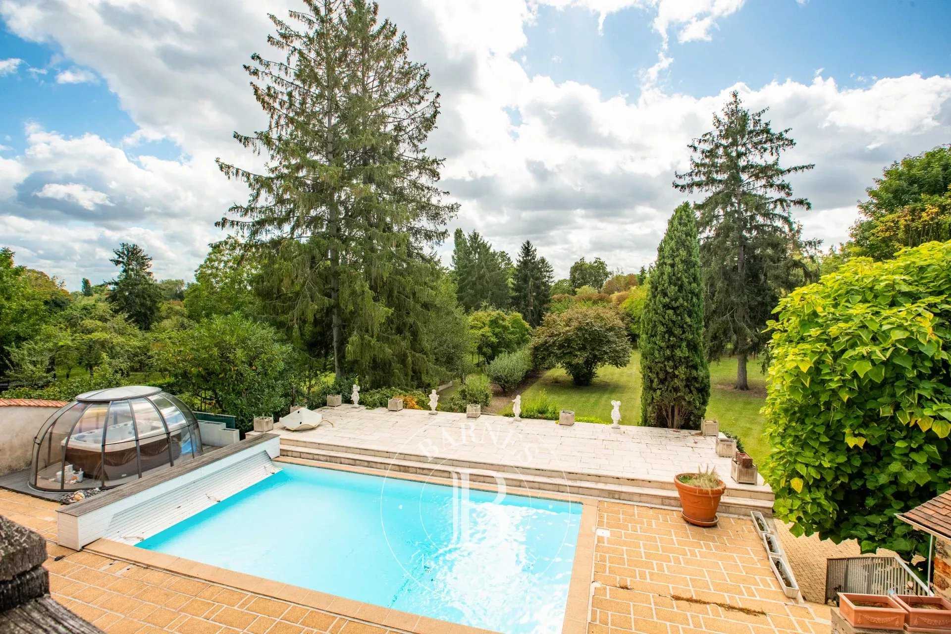 Property Vaux-sur-Seine  -  ref 86143483 (picture 2)
