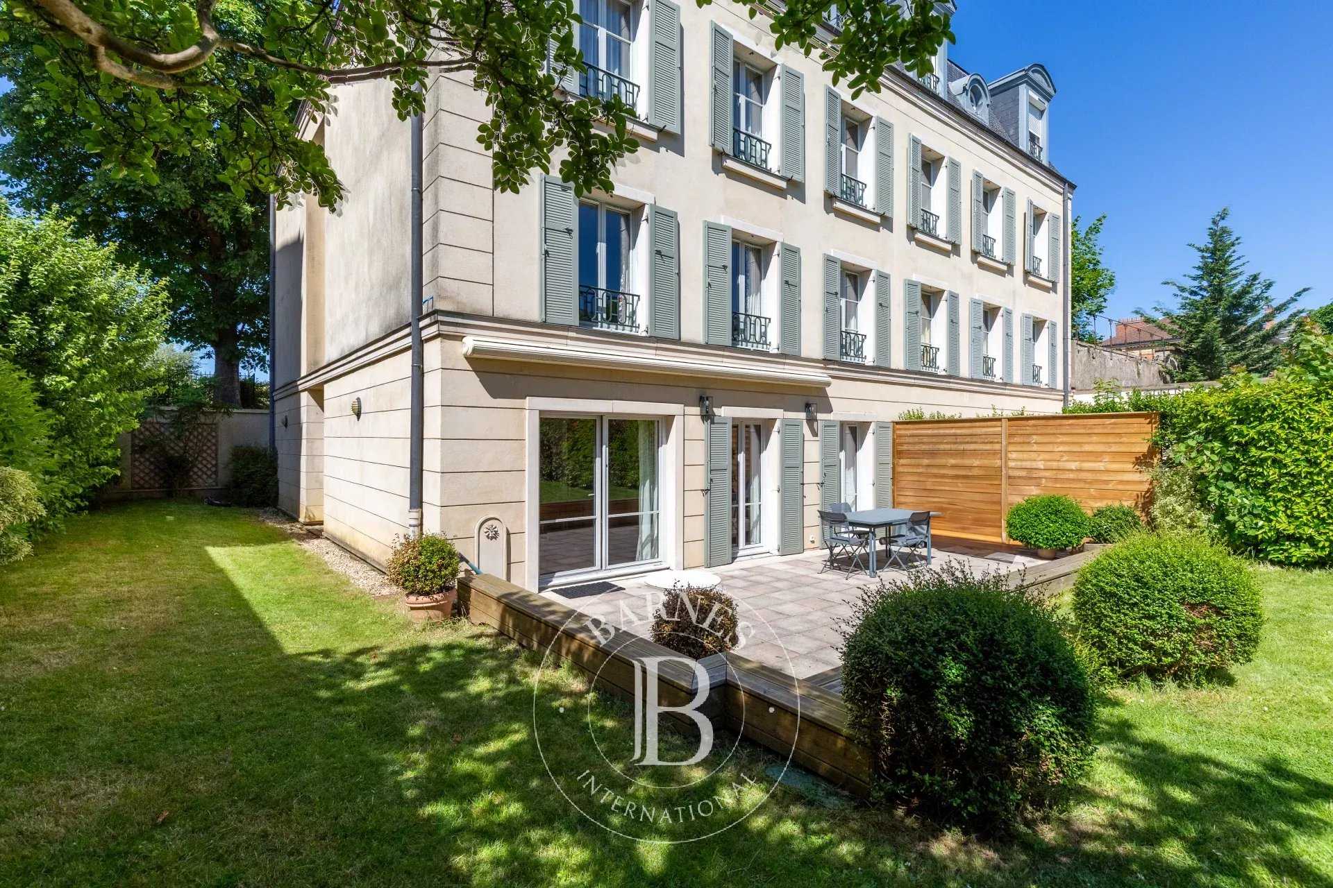 Piso Saint-Germain-en-Laye  -  ref 85945867 (picture 1)