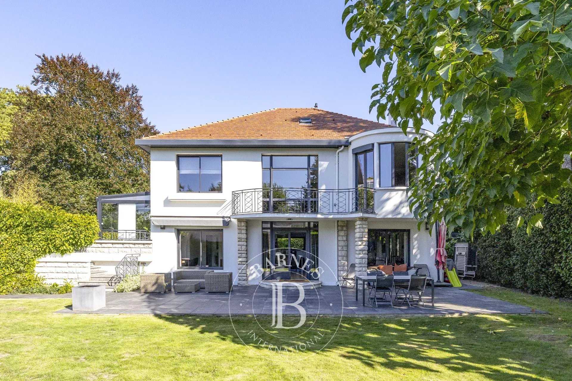 Saint-Germain-en-Laye  - House 5 Bedrooms