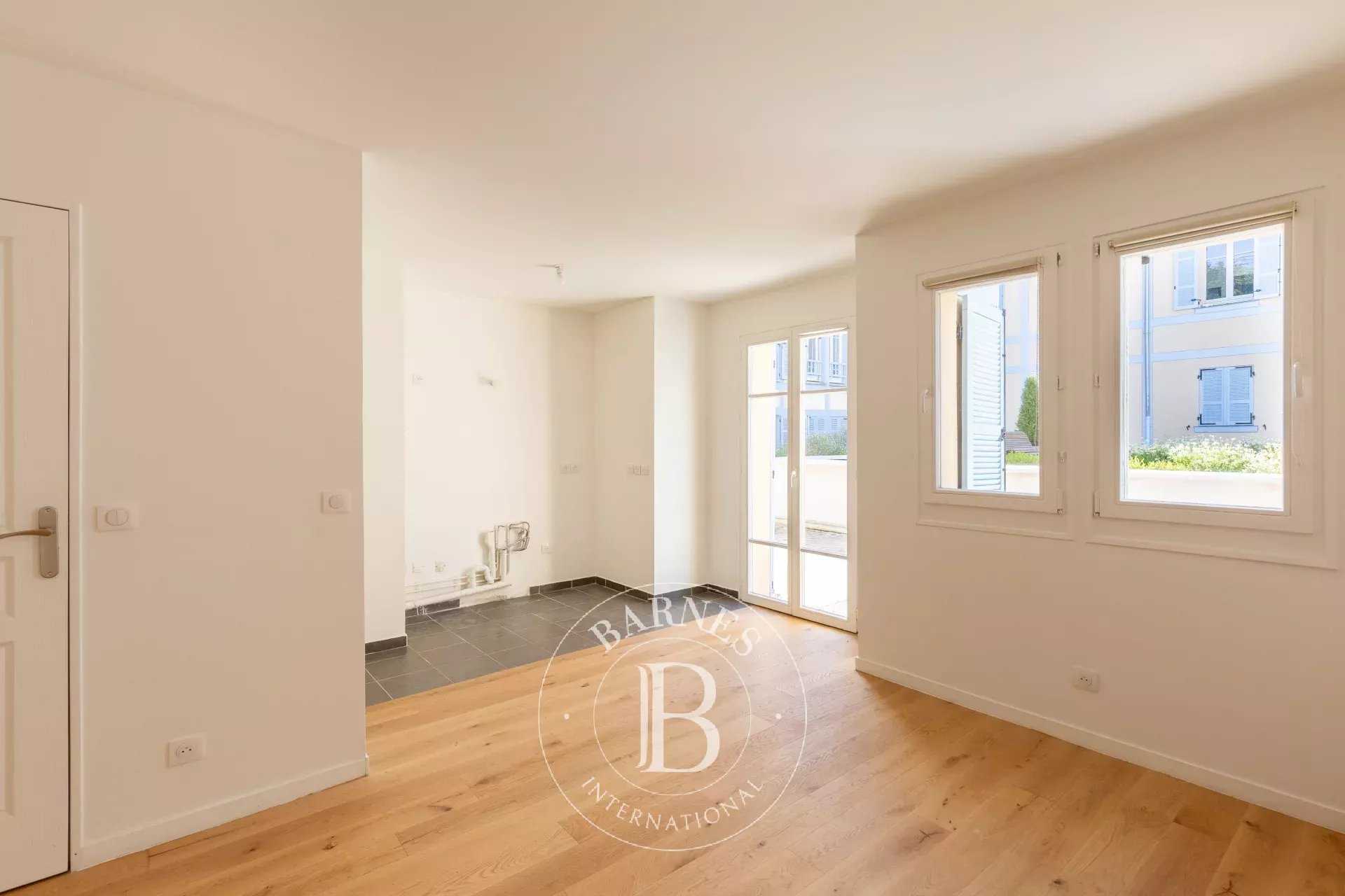 Appartement Saint-Germain-en-Laye  -  ref 86207309 (picture 2)