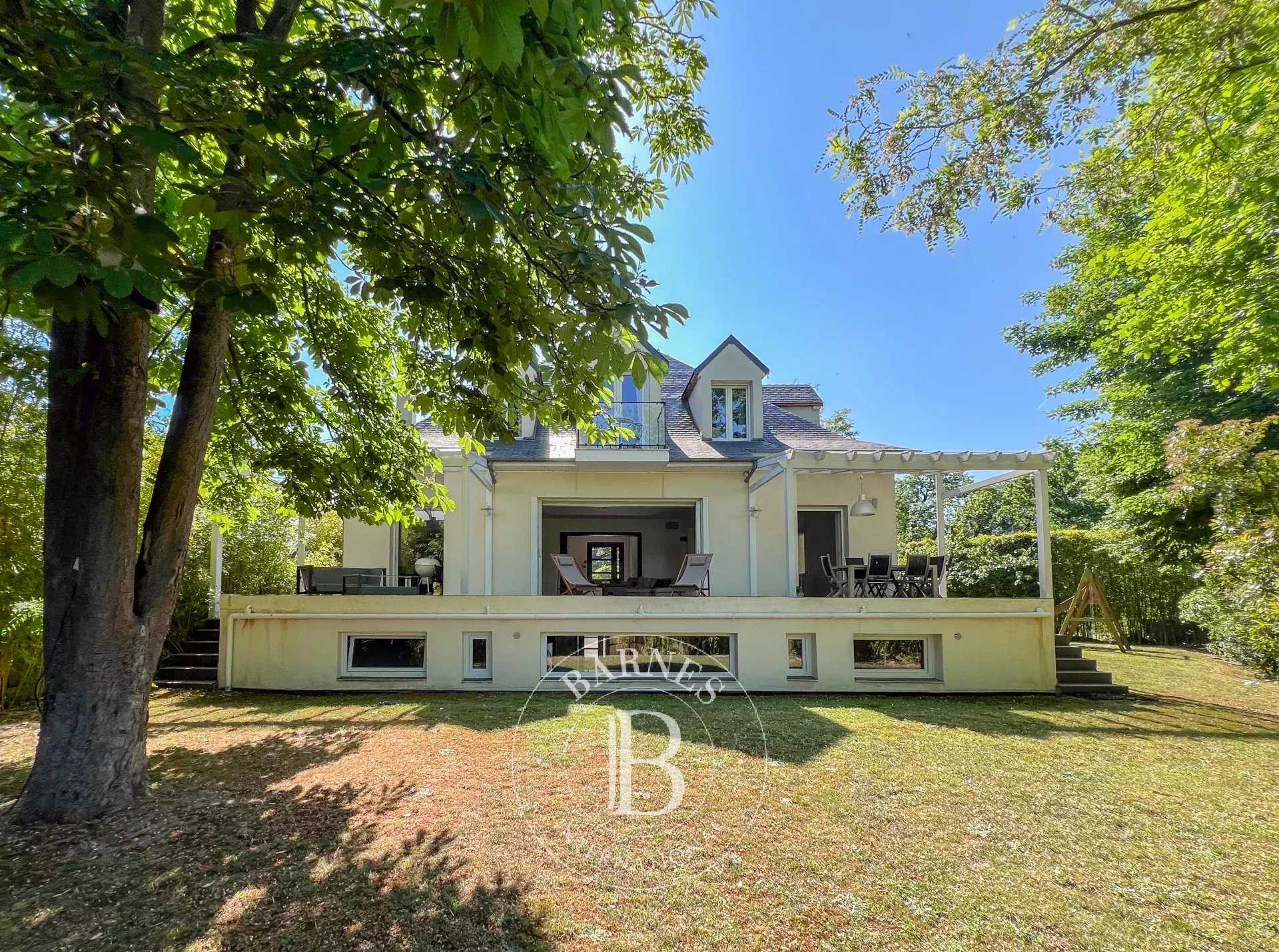 Maison Le Vésinet  -  ref 85945723 (picture 1)