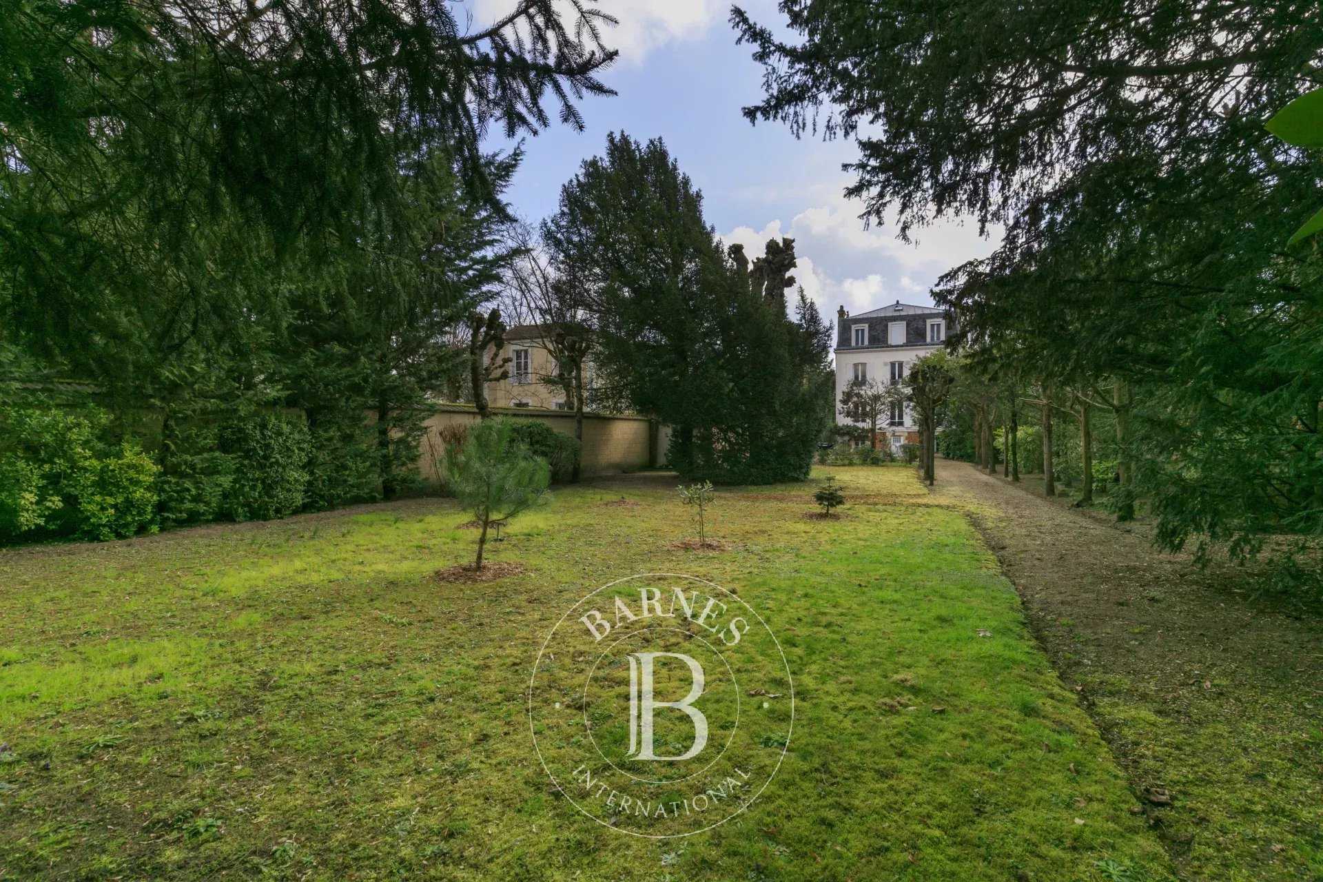 Hôtel particulier Chatou  -  ref 85714699 (picture 1)