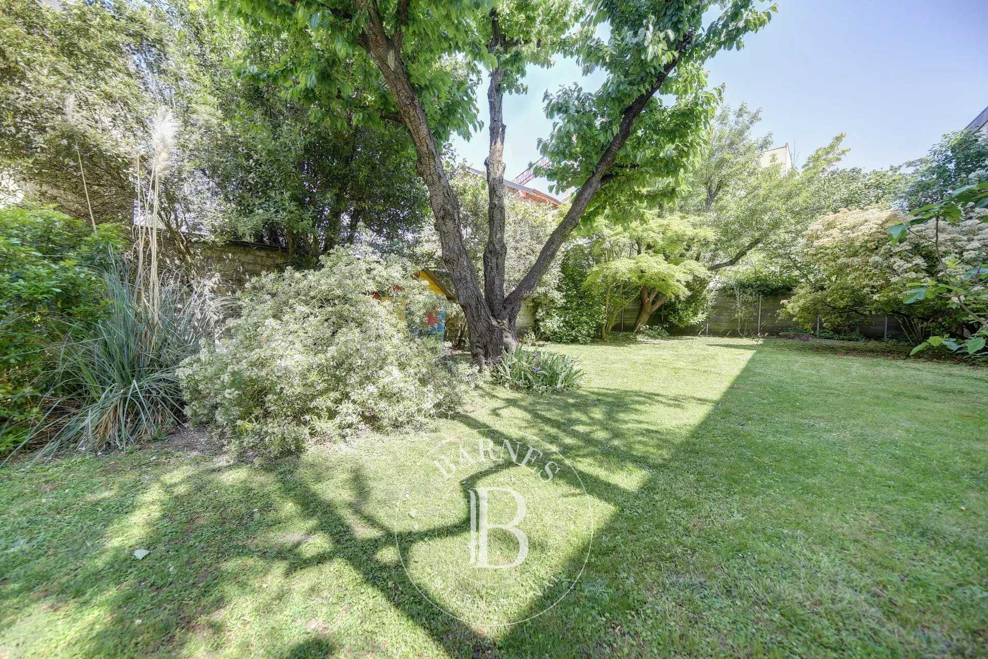 Casa Saint-Germain-en-Laye  -  ref 85586101 (picture 2)