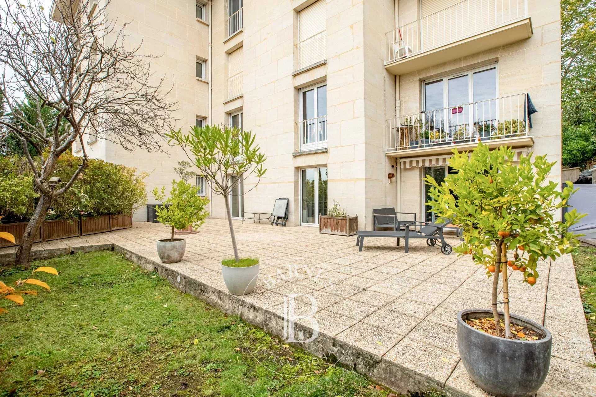 Apartment Saint-Germain-en-Laye  -  ref 86407792 (picture 1)