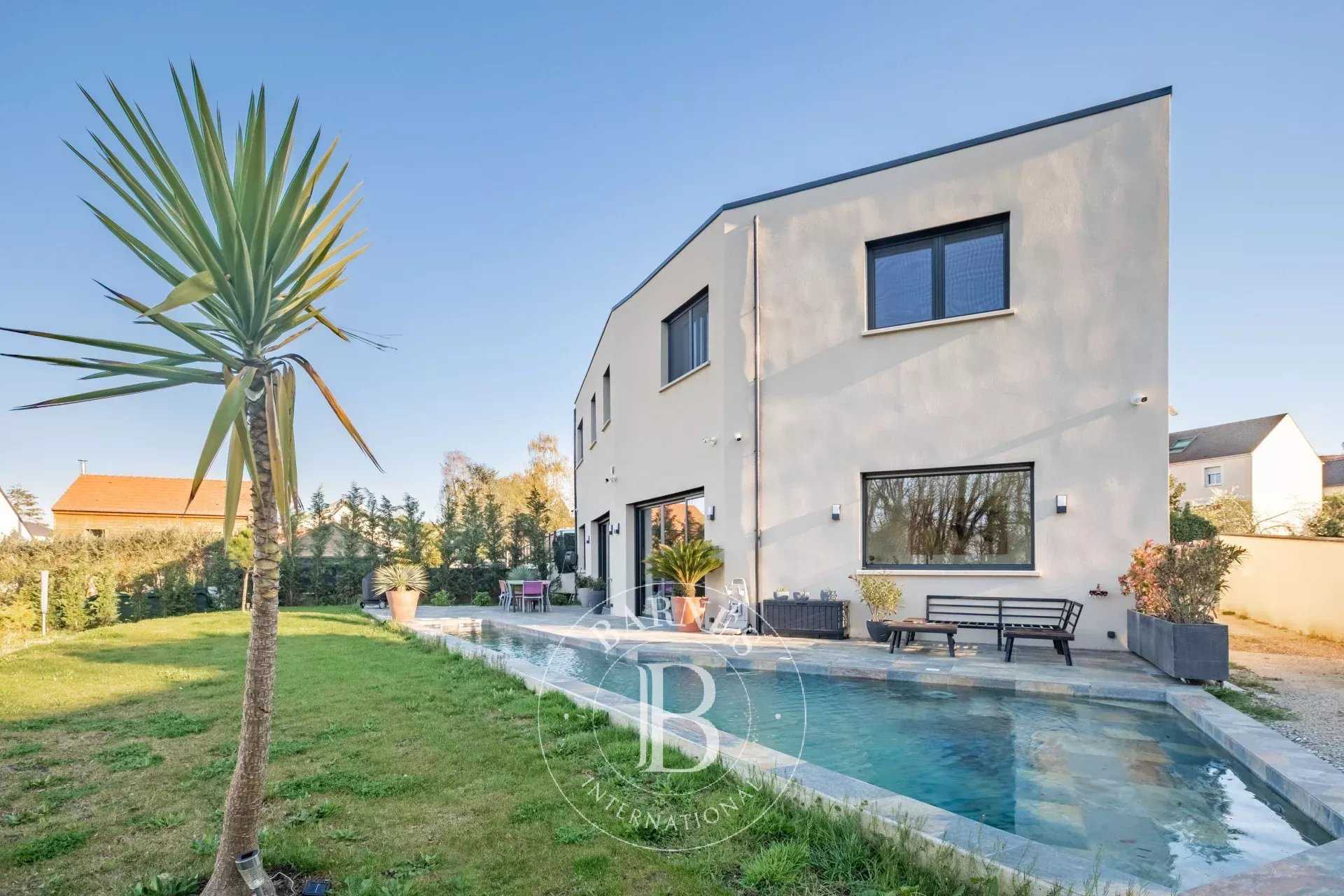 House Orgeval  -  ref 86833302 (picture 1)