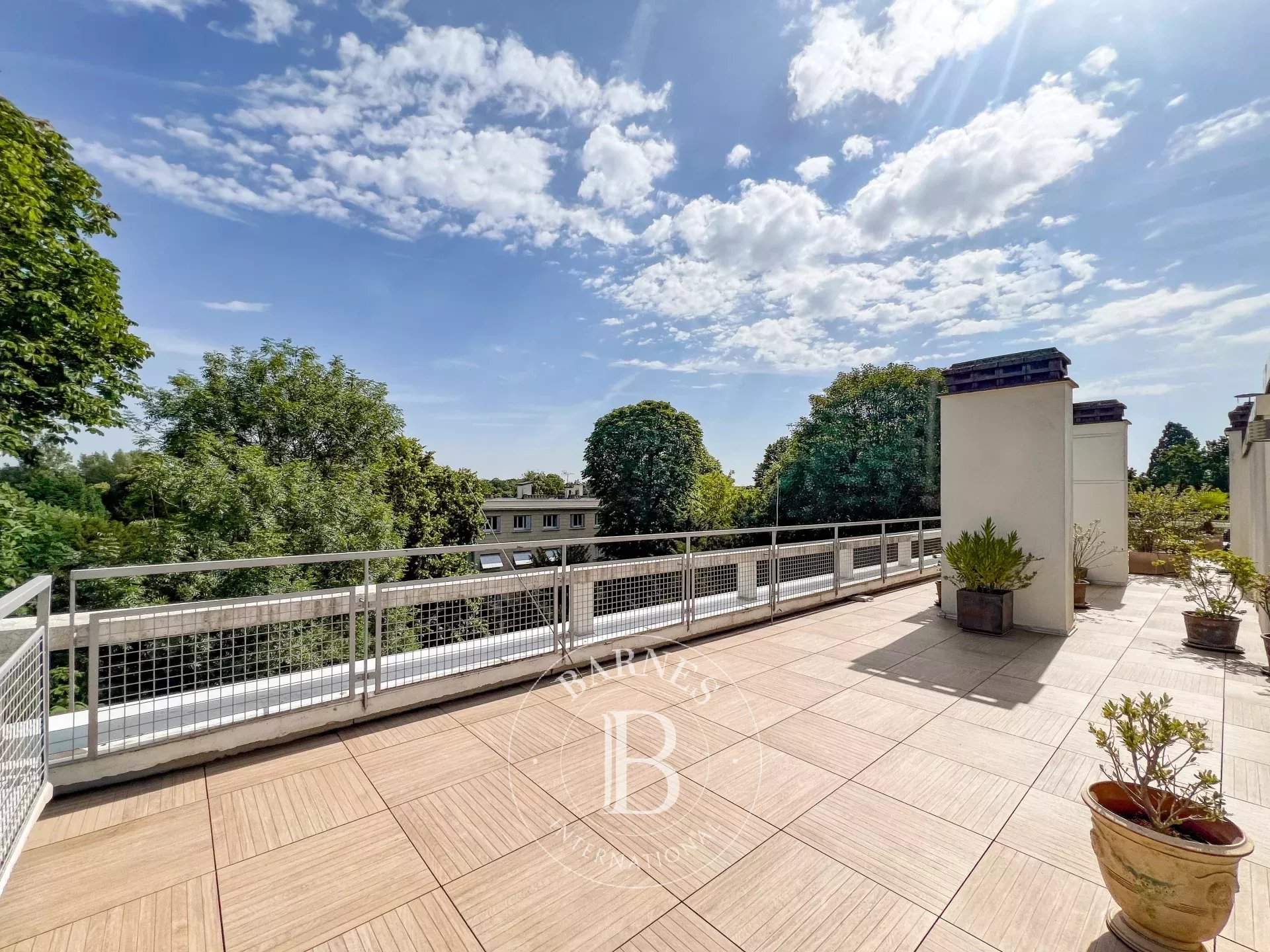 Saint-Germain-en-Laye  - Appartement 5 Pi&egrave;ces 2 Chambres - picture 17