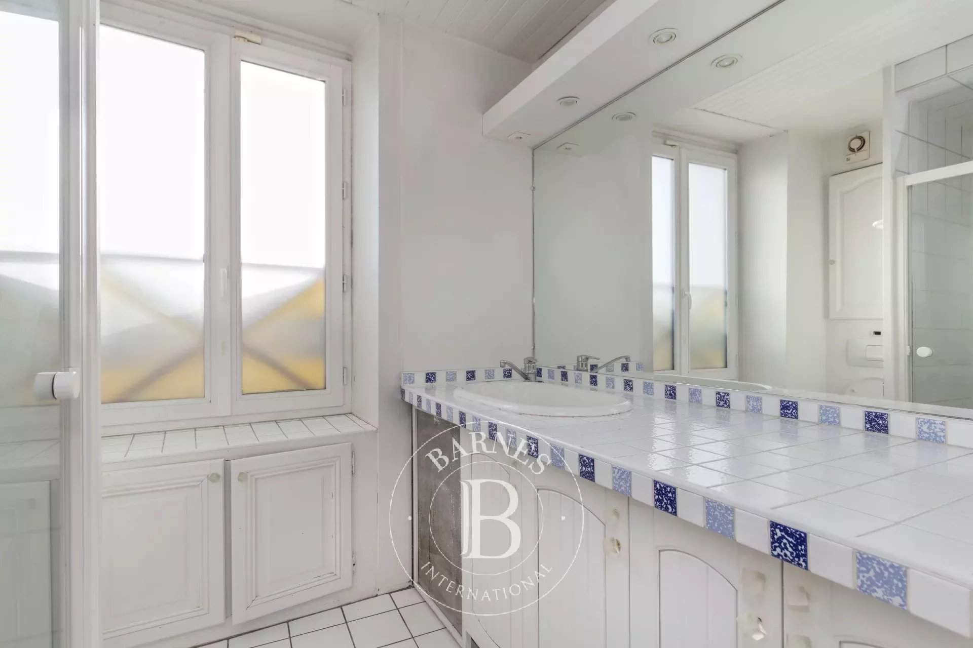 Le Mesnil-le-Roi  - House 3 Bedrooms - picture 13