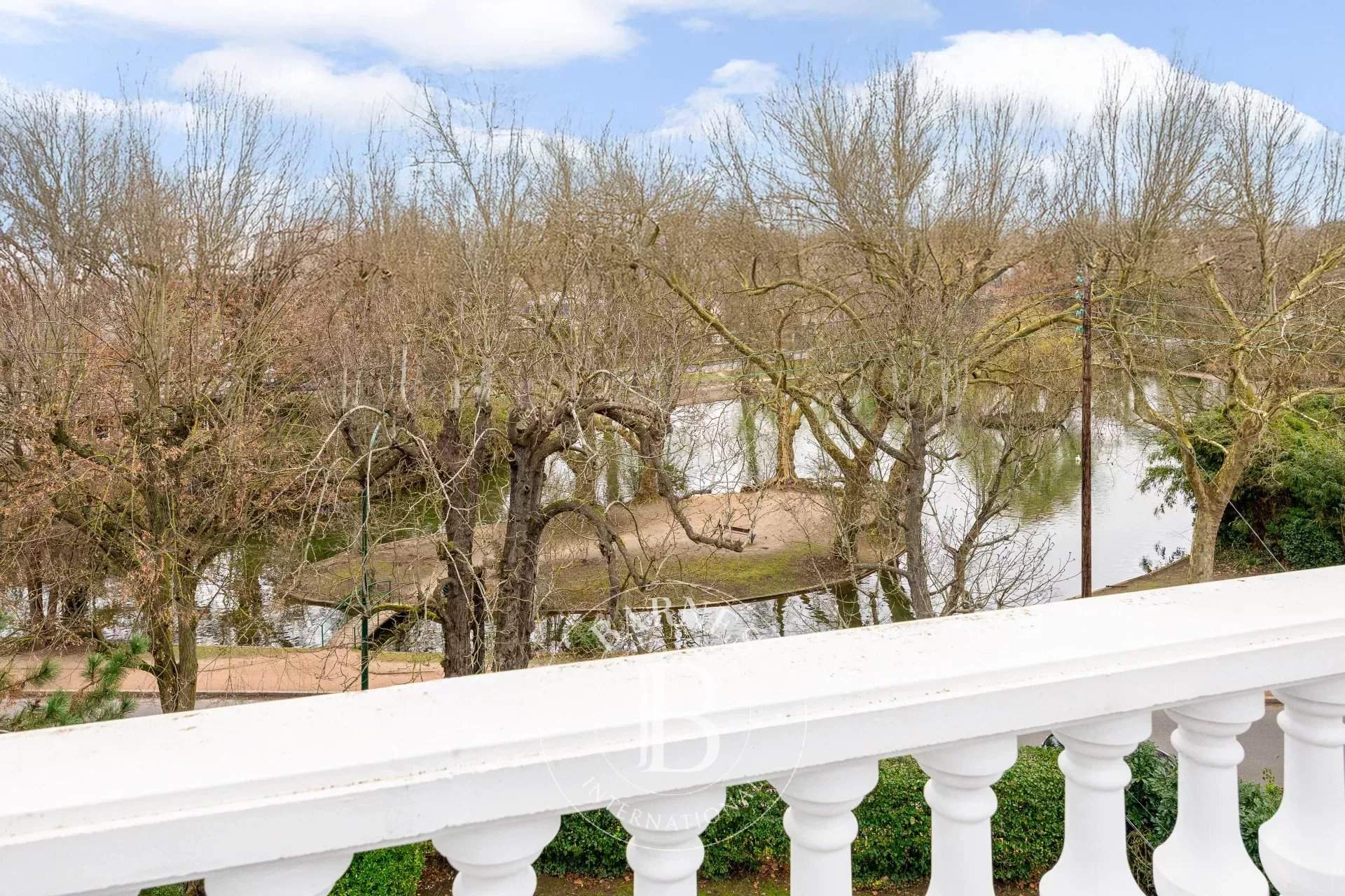 Le Vésinet  - Propriété 7 Pi&egrave;ces 3 Chambres - picture 11