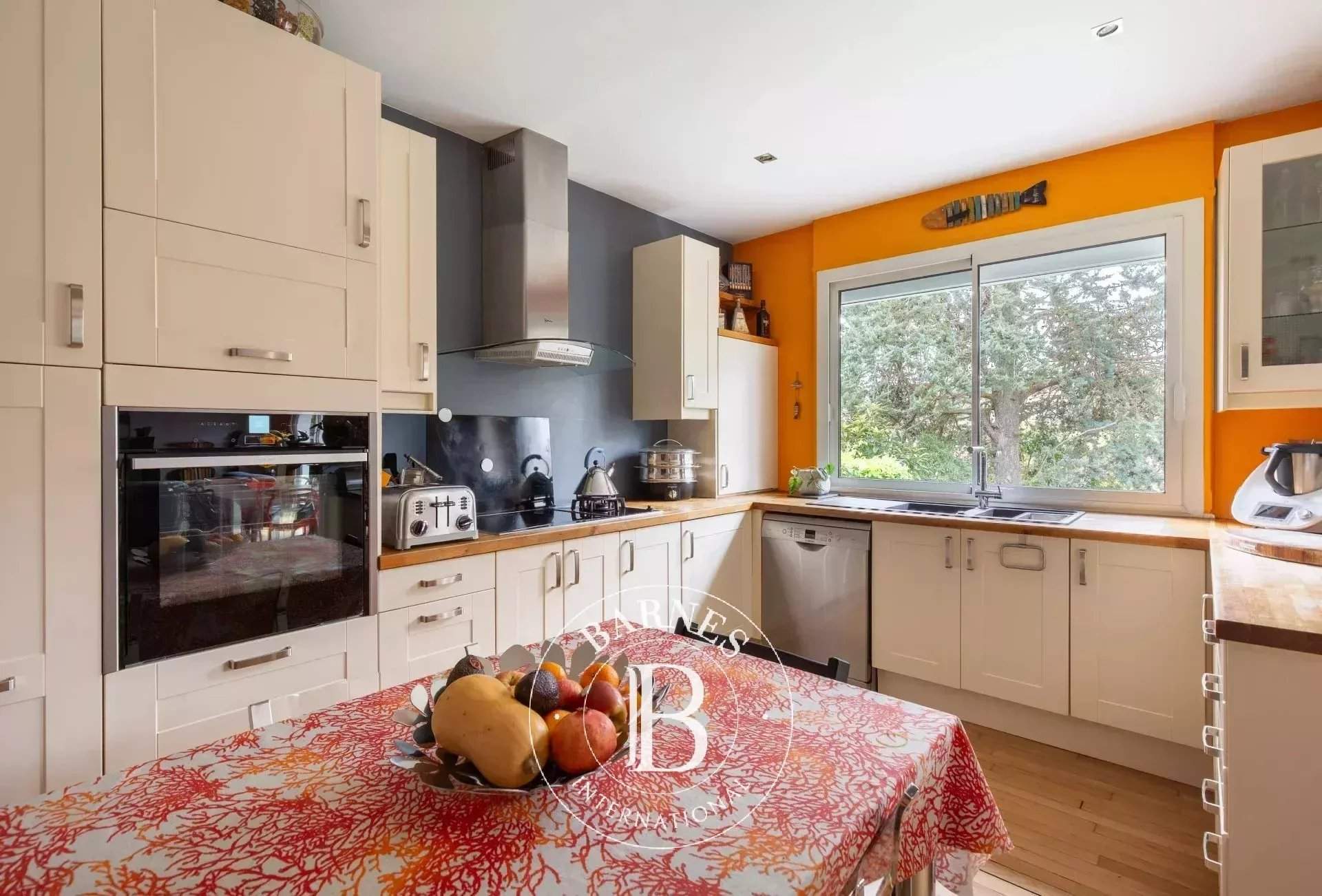 Le Pecq  - House 6 Bedrooms - picture 14