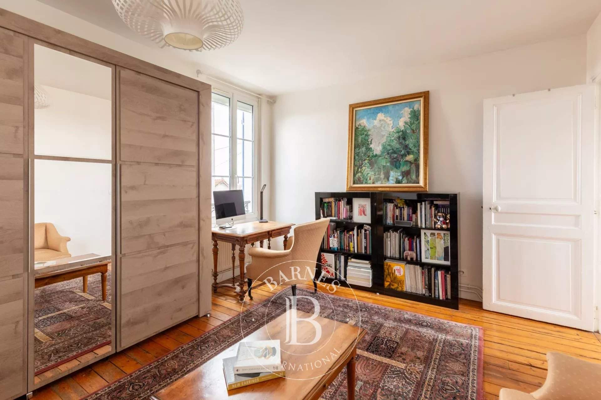 Le Mesnil-le-Roi  - House 5 Bedrooms - picture 9