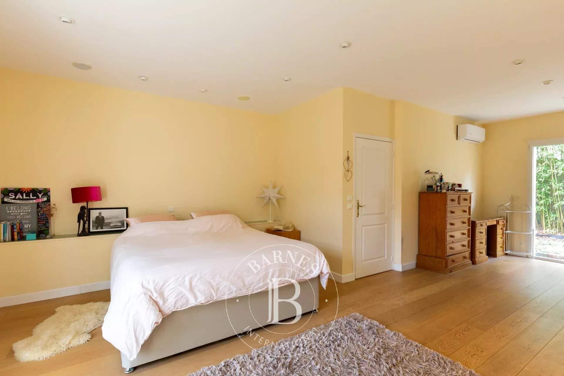 Le Vésinet  - Maison 9 Pi&egrave;ces 5 Chambres - picture 9