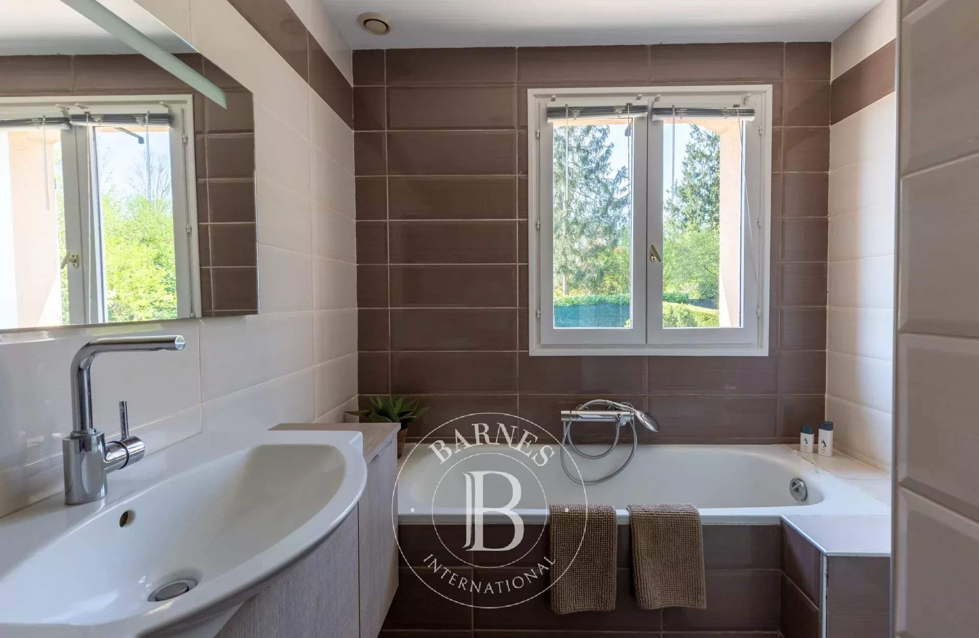 Fourqueux  - Maison 10 Pièces 5 Chambres - picture 18